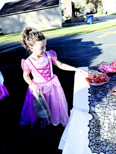 Pumpkins, Paws & Happy Howls in Struthers